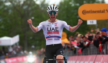 Tadej Pogacar conquista la etapa 2 del Giro de Italia 2024