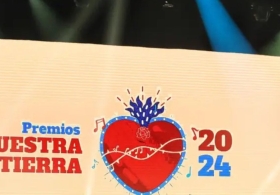 Karol G arrasó en Premios Nuestra Tierra 2024