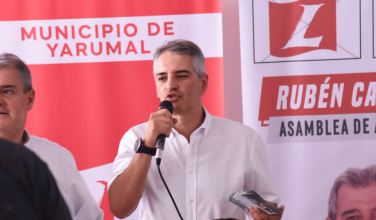 En la imagen Andrés Julián rendón, candidato a la gobernación de Antioquia. Foto sacada de Twitter: @AndresJRendonC