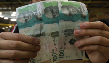 Billete de cien mil pesos / dinero / billetes