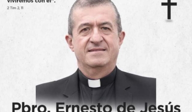 Presbítero Ernesto de Jesús Zapata Palacio  